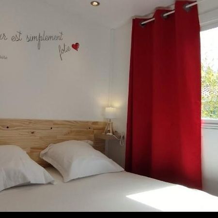Bungalow Au Pied Du Luberon Saint-Martin-de-la-Brasque 외부 사진